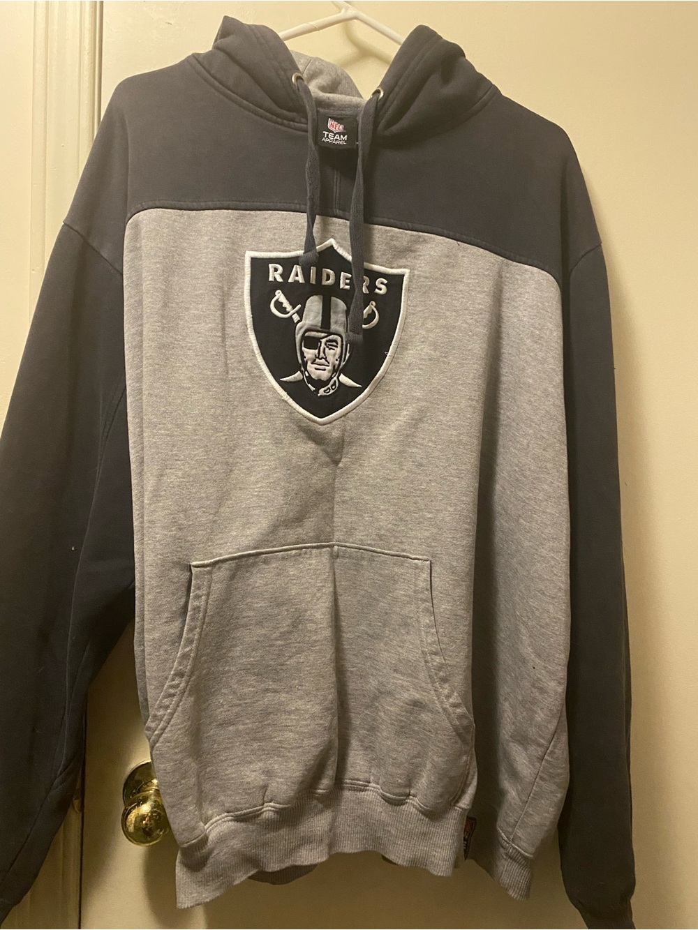 Vintage NFL Raiders Two-Tone Gray and Black Pullover Hoodie